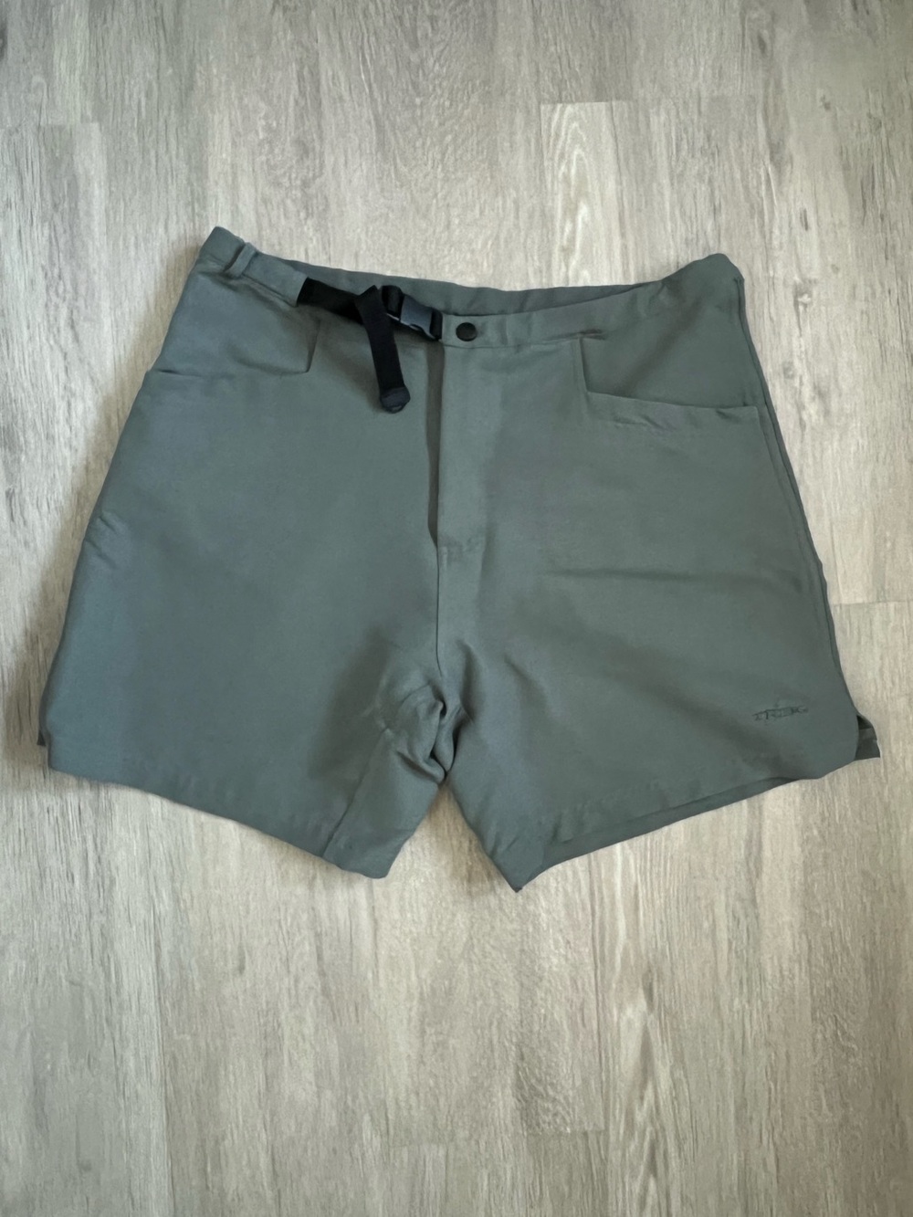 Trek Grey Shorts Large Fitness Trailrider Cycle Bike Hybrid Active